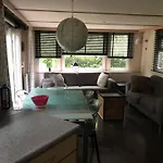 Chalet Gezellig Chalet Voor Gezinnen Op De Veluwe I Veldkamp F16 *